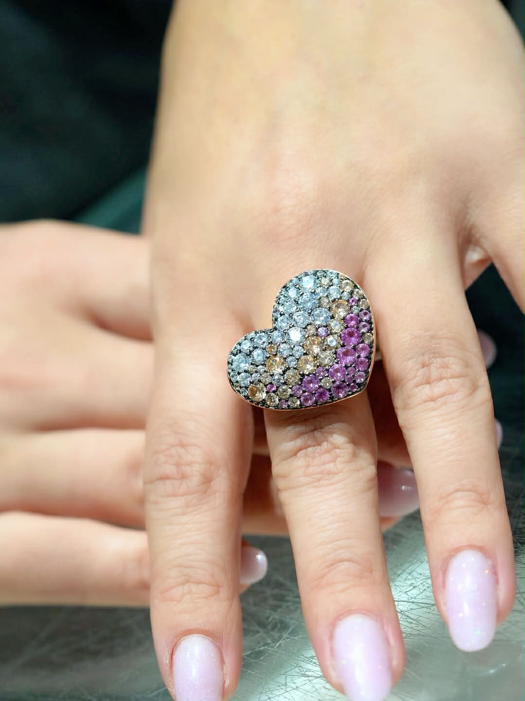 Anello Cuore Grande in Argento Rosa con Zirconi Colorati - Simmi925 - Simmi Gioiellerie - Anelli