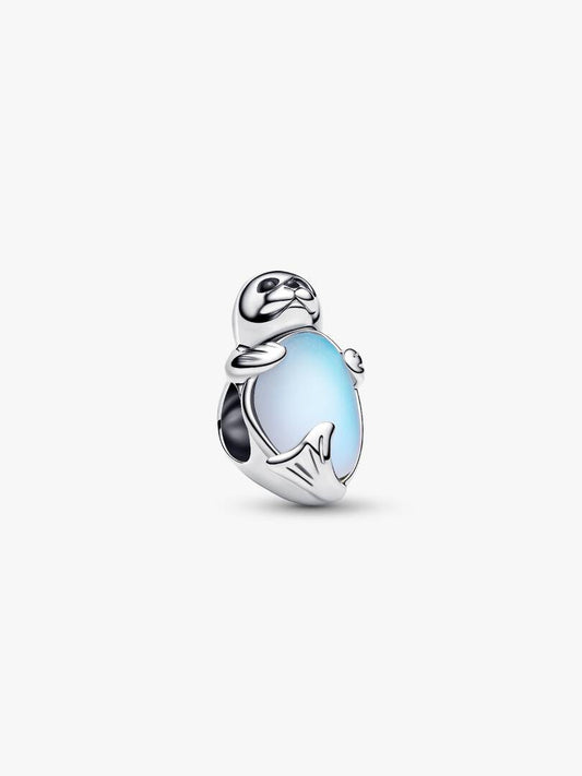 Charm Cucciolo di Foca "Hold Me Close" - 794146C01 - Simmi Gioiellerie - Charm