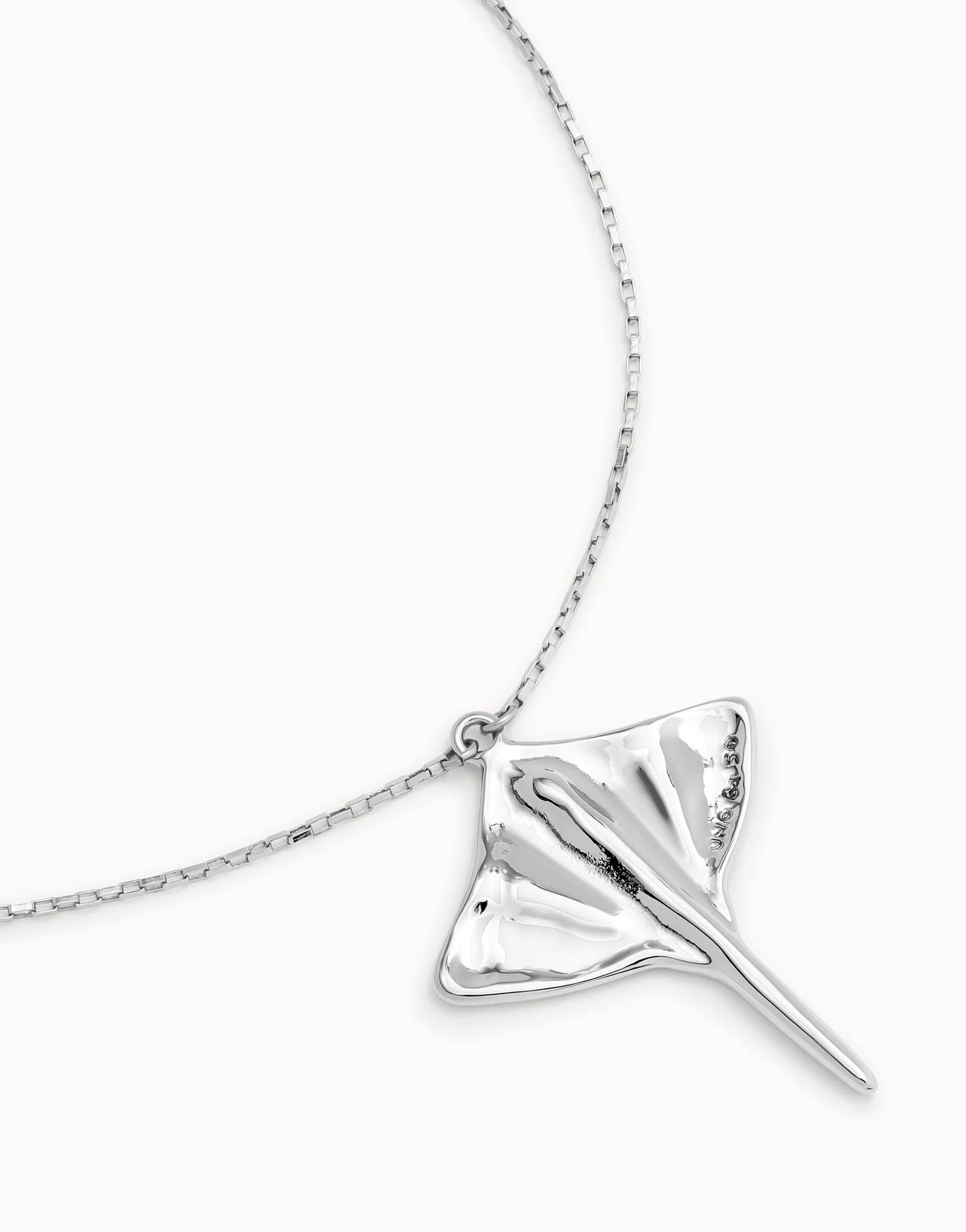 Collana da donna Uno de 50 con ciondolo con catenina corta placcato argento e figura manta gigante - Simmi Gioiellerie - Collane