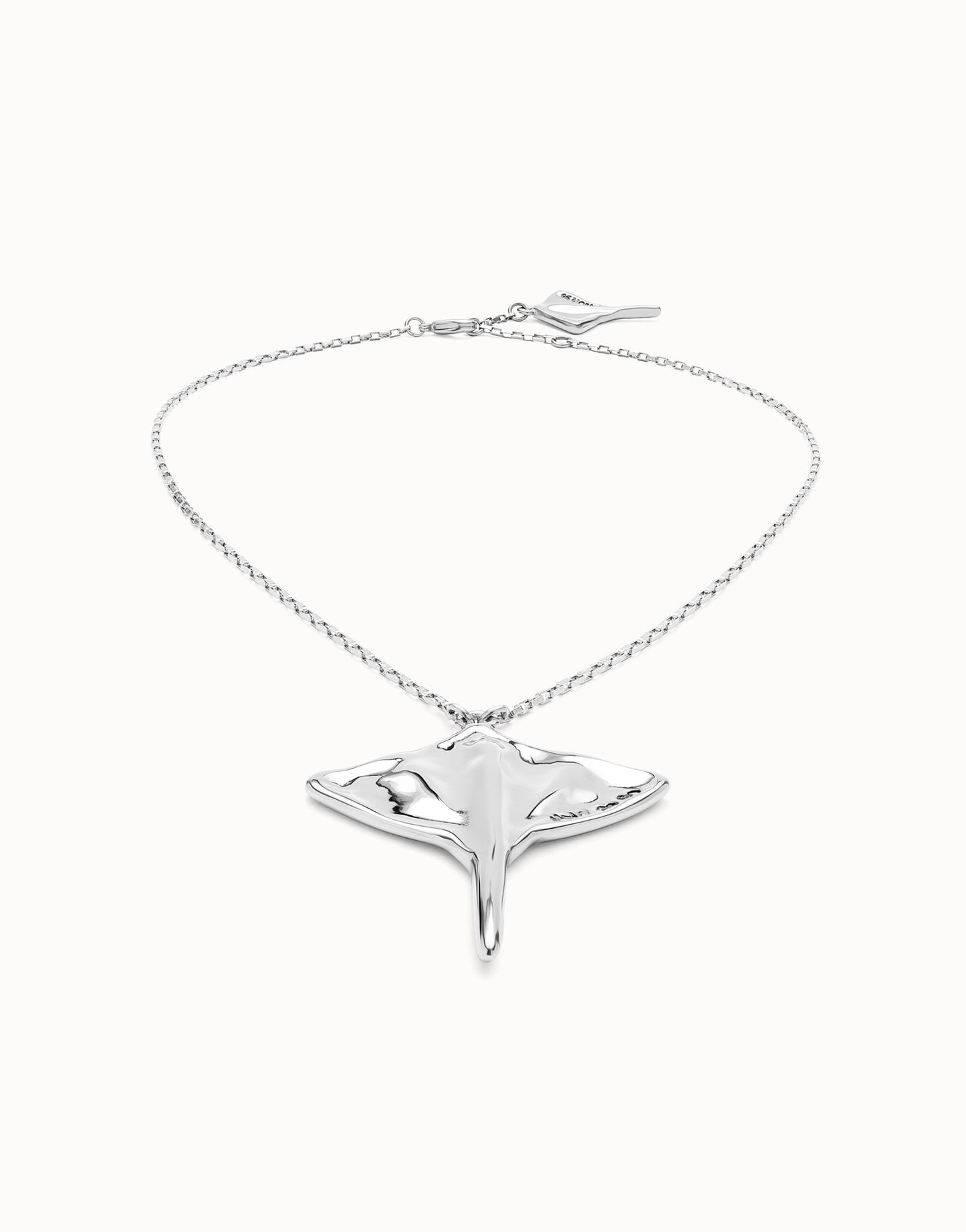 Collana da donna Uno de 50 con ciondolo con catenina corta placcato argento e figura manta gigante - Simmi Gioiellerie - Collane
