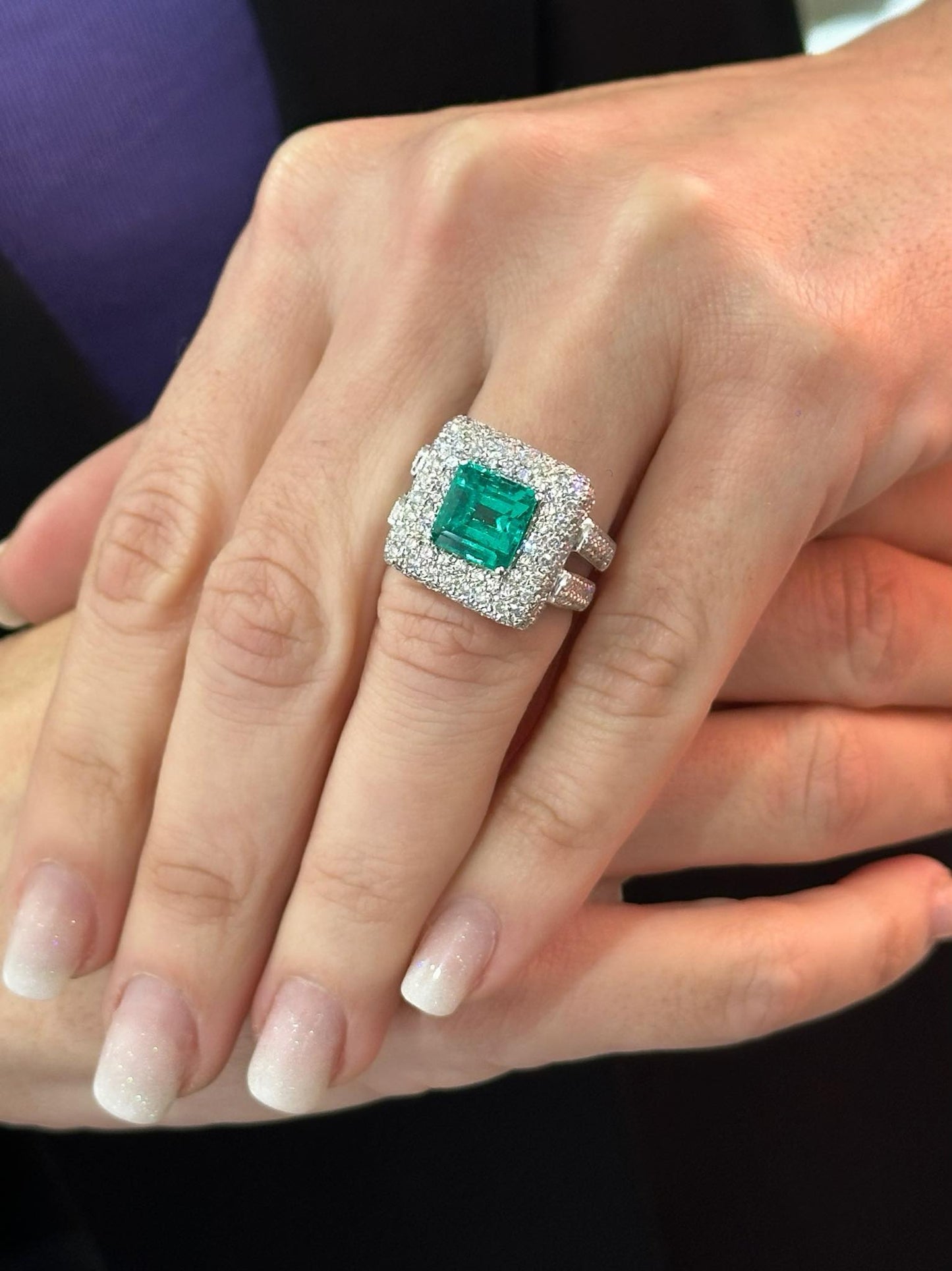 Anello con smeraldo e brillanti - Simmi Gioiellerie -Anelli
