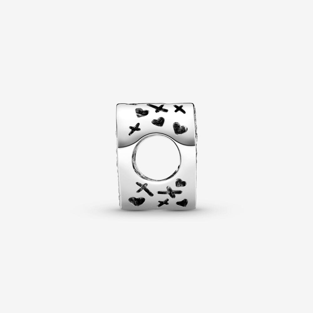 Charm Pandora con cuore scintillante - 798692C01 - Simmi gioiellerie -Charm