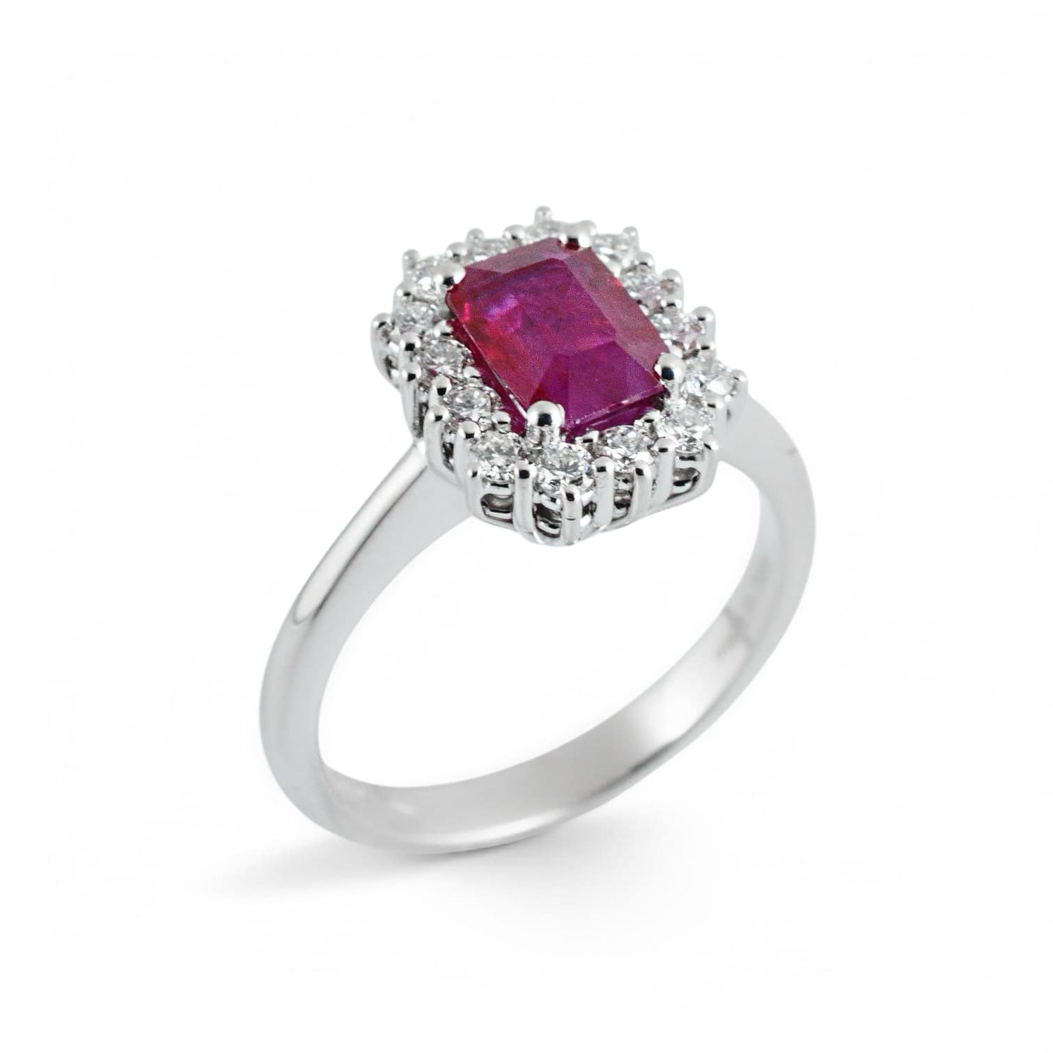 Anello da donna in oro con rubino carrè e diamanti - Davite e Delucchi - Simmi Gioiellerie - Anelli