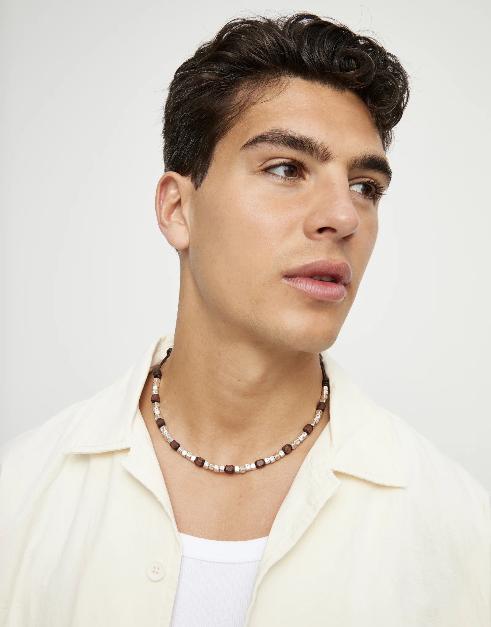 Collana di perline di legno fatta a mano con animali Boho Collana di perline di legno fatta a mano con animali Boho