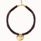 Collana Uno de 50 Collana in filo di seta e pelle con dettaglio di cuore placcato oro 18k - COL2066 - Simmi Gioiellerie - Collane