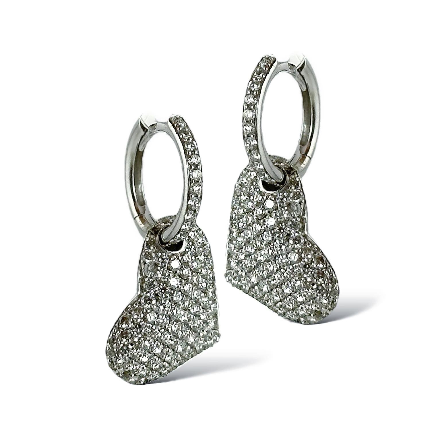 Orecchini a cuore pendenti in oro e diamanti - Simmi Gioielli - Simmi Gioiellerie - Orecchini