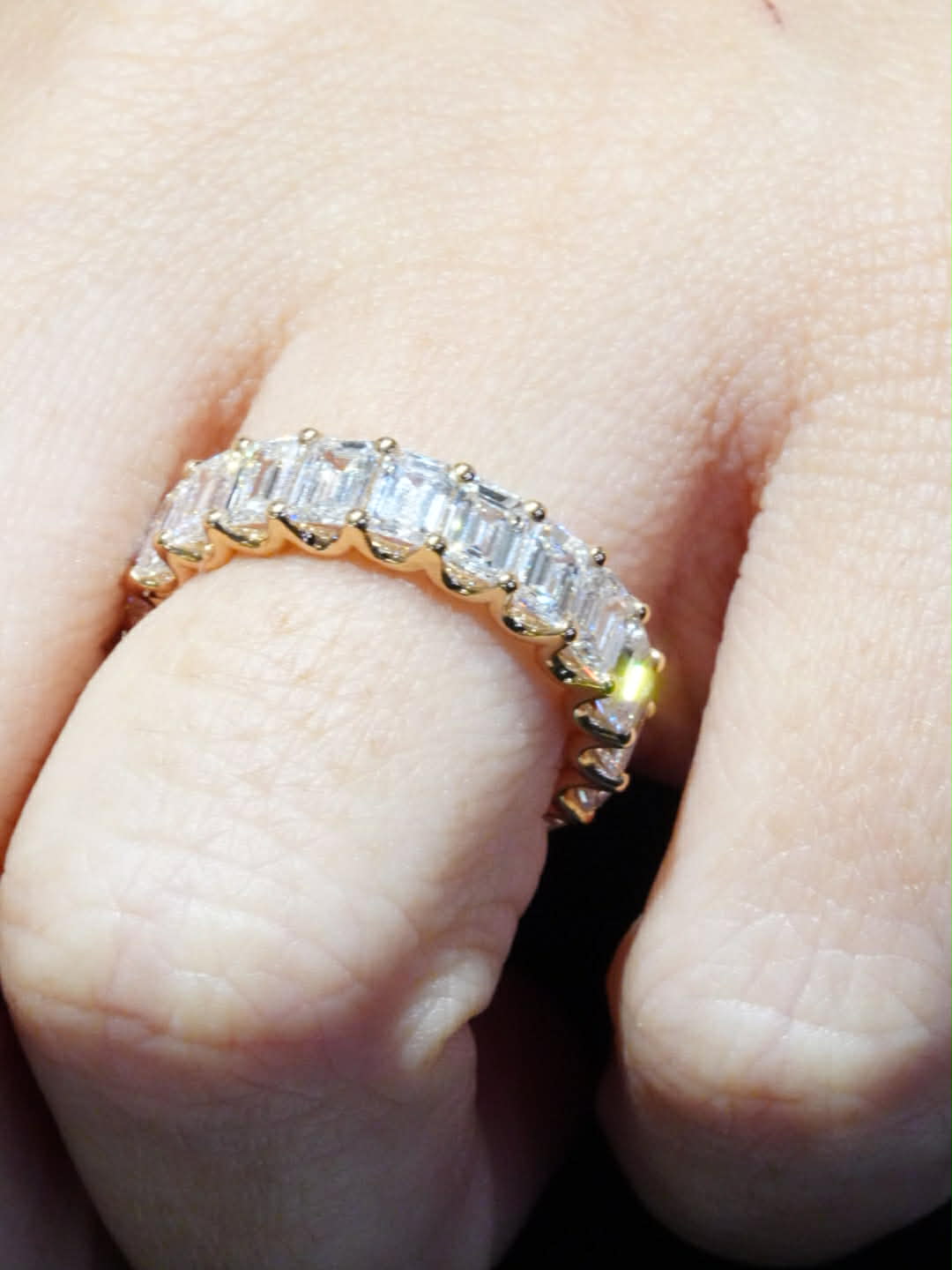 Veretta a Giro in Oro Rosa 18 Carati con Diamanti Taglio Smeraldo – Simmi Gioielli - Simmi Gioiellerie - Anelli