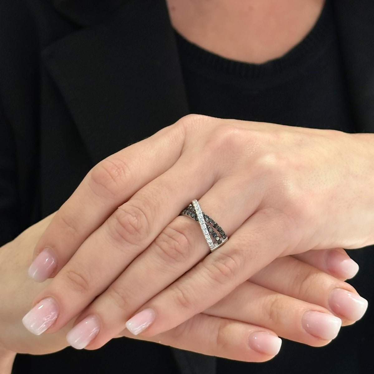 Anello intreccio in oro e diamanti - Simmi Gioiellerie -Anelli