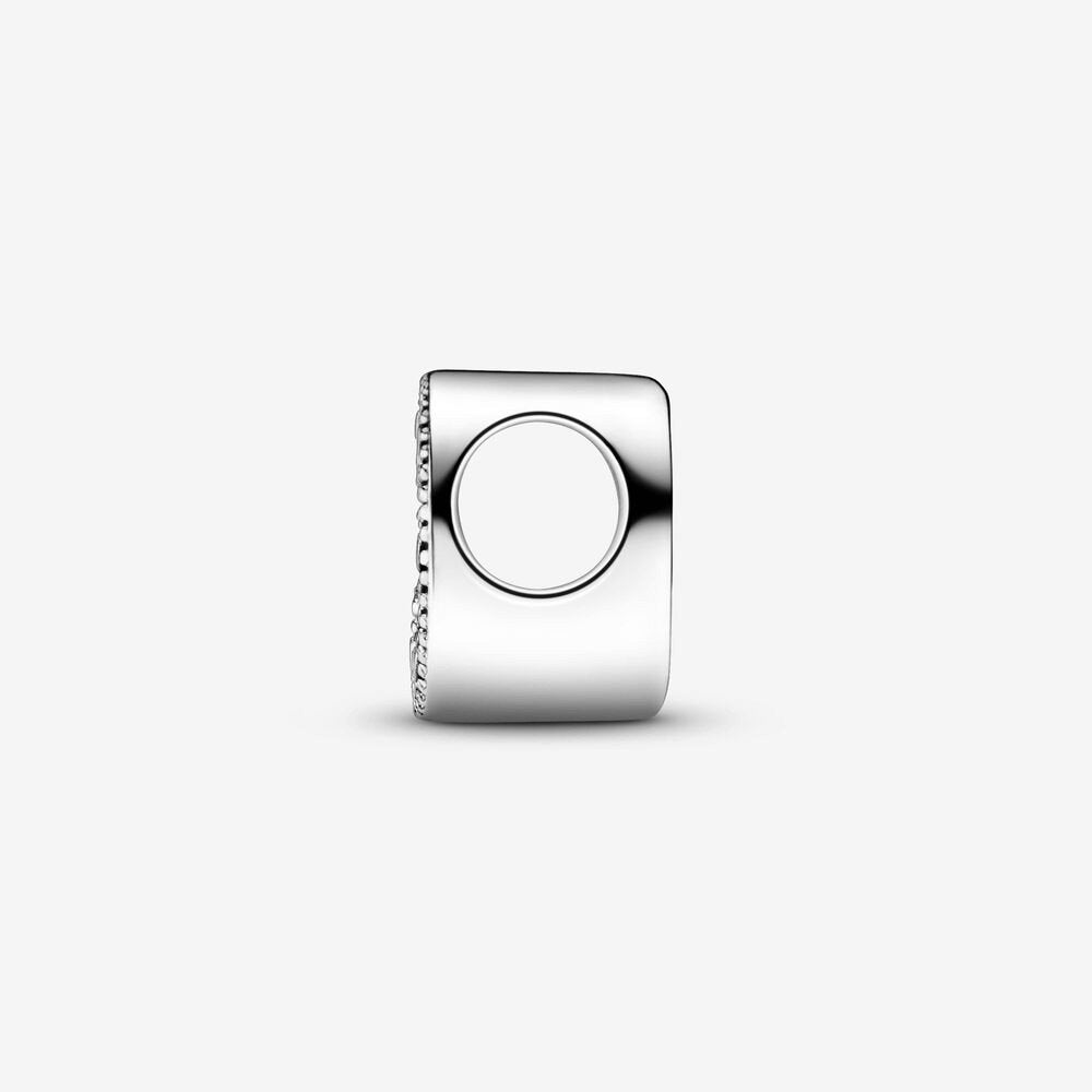 Charm Pandora dell’alfabeto Lettera O - 797469 - Simmi gioiellerie -Charm