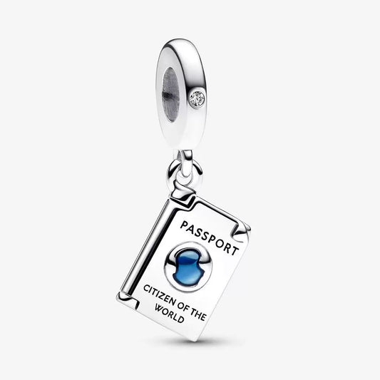Charm Pendente Passaporto Apribile "Citizen of the World" - 792680C01 - Simmi Gioiellerie -Charm